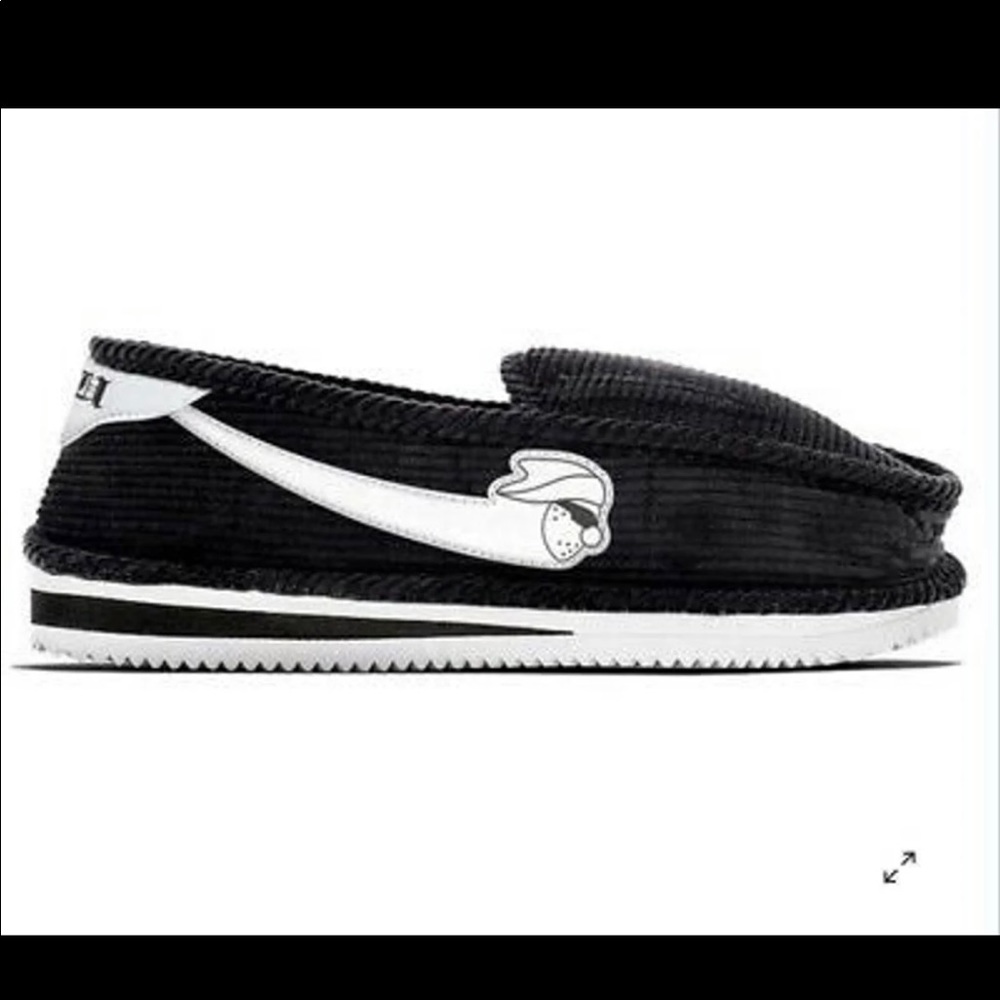 Foos Gone Wild Slippers. Limited edition, never worn. Come in box
